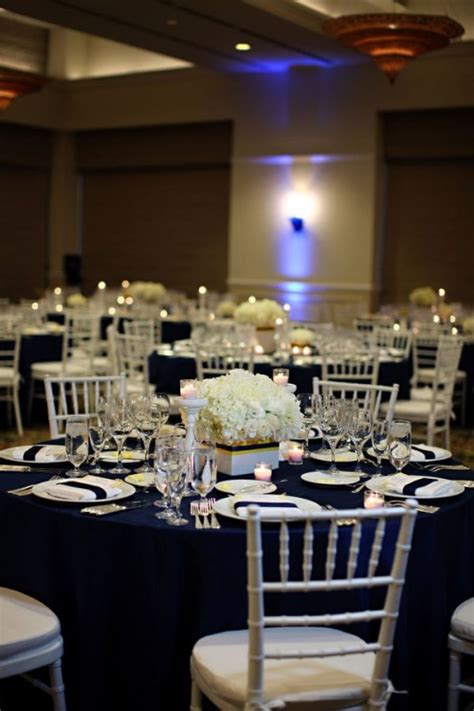 Stylish Navy And White Wedding Ideas That Youll Love Weddingomania