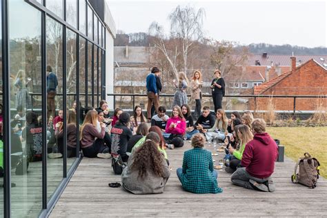 Jaunieji Talentai Universitete Siekia Savo Gyvenimo Svajonių Vdu