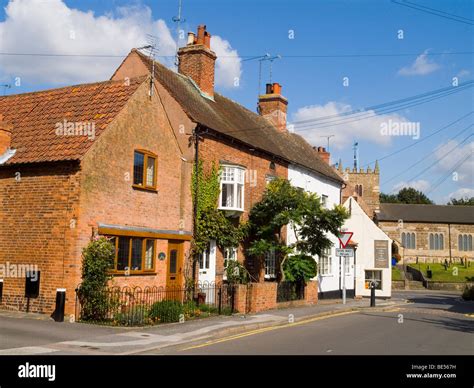 Cottages in Ollerton Village, Nottinghamshire England UK Stock Photo ...