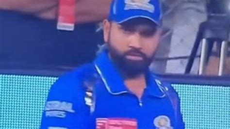 Rohit Sharma Asks Fans To Stop As They Booed Hardik Pandya During Mi Vs