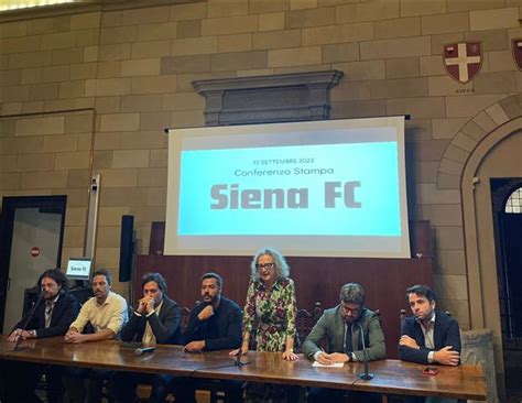 Siena Siena Fc Sindaco Nicoletta Fabio Presenta Il Nuovo Progetto