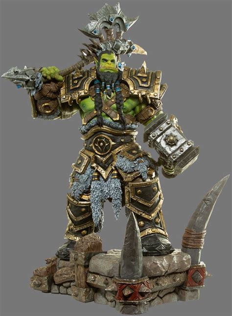 World of Warcraft Statue Thrall 61cm - Hobby Figures