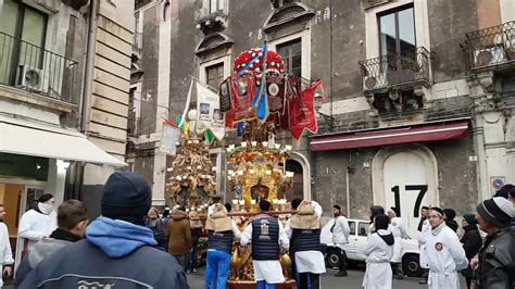 Santagata 2019 Le Candelore Danno Il Via Alla Processione Giro