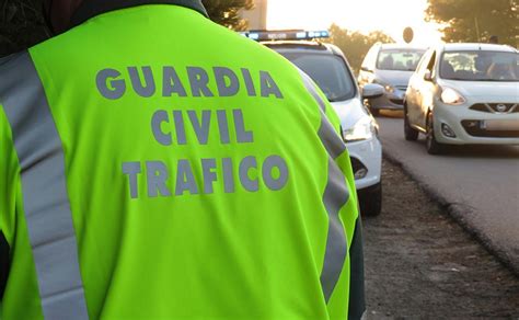 Tres Menores Y Un Adulto Heridos Tras Salirse Su Coche De La Carretera