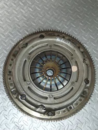 Clutch Completo Volante Motriz Volkswagen Sabeiro 18 2021 Meses Sin