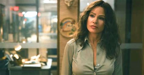 Griselda Review Sofia Vergara Shines In Netflix S Unapologetically