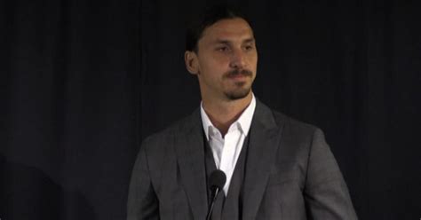 Calcio Zlatan Ibrahimovic Positivo Al Coronavirus Il Tempo