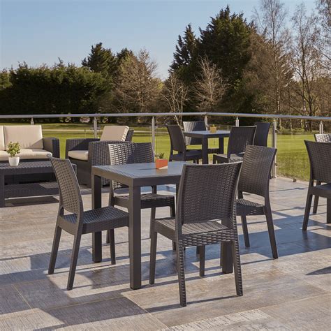 Enhance Your Outdoor Dining Experience - Eclipse Furniture
