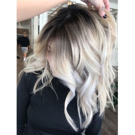 Platinum Blonde Hair With Brown Roots