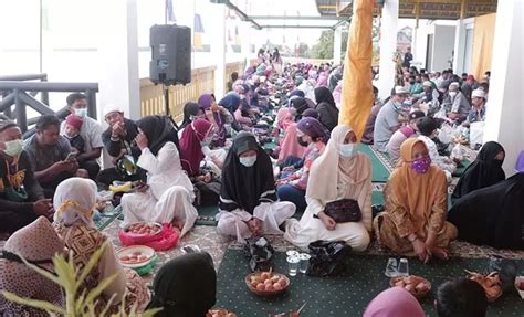 Pertahankan Tradisi Tolak Bala Prokal