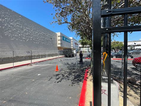 San Francisco's New Total Wine Gets Giant Security Fence
