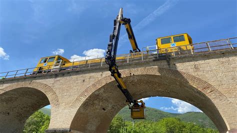 DIU 360 Mezzo D Opera Ferroviario Per La Manutenzione Di Ponti E