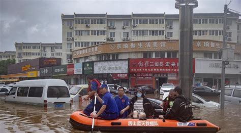 Topan Doksuri China Disapu Banjir Bandang Dan Tewaskan Orang