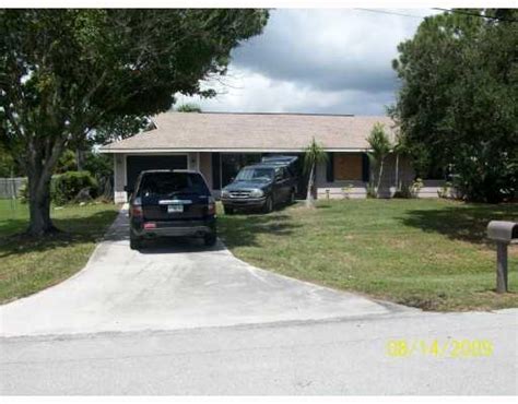 5409 Seagrape Dr Fort Pierce Fl 34982 Mls Rx 3043794 Redfin