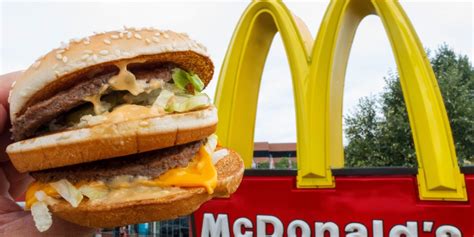 Burger Drwala powrót kultowej kanapki w McDonald s