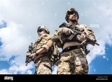 Us army rangers weapons hi-res stock photography and images - Alamy