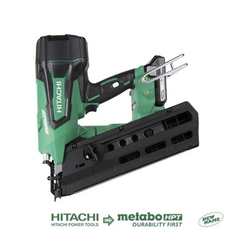 Hitachi 3 5 In 21 Degree Cordless Framing Nailer Battery And Charger Included In The Framing