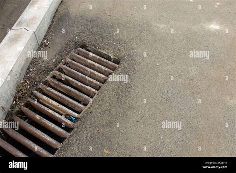 Sewer Grateclose Up Big Sewer Grate In The City Stock Photo Alamy