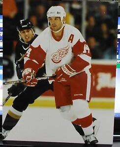 Brendan Shanahan Detroit Red Wings Photo File 8x10 Color Photo | eBay