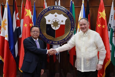 Chinese Envoy Meets Philippine Defense Chief Amid South China Sea