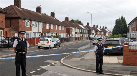 Nine Year Old Shot Dead At Liverpool Mr Enquirer