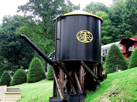 Tweetsie Water Tank Water Tank For The Old Locomotive At T Flickr