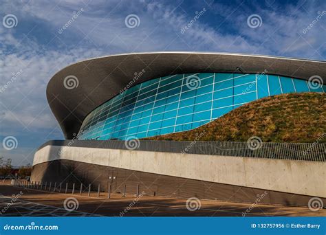 The Aquatics Centre, Queen Elizabeth Olympic Park Editorial Photo ...