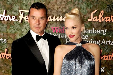 Gwen Stefani Brings Her Baby Bump to Star-Studded Gala [PHOTOS]