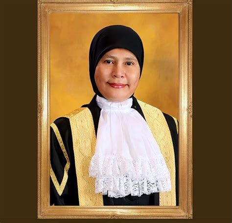 History Made As Tengku Maimun Becomes Malaysias First Female Chief