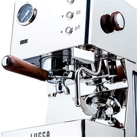 LUCCA Tempo Espresso Machine | Flow Control Under $1,400 | Clive