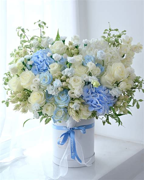 Luxury Bloom Box Flower Box Big Flower Basket White Roses