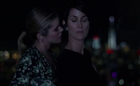Carrie Anne Moss Susie Abromeit Lesbian Scene In Jessica Jones AZNude