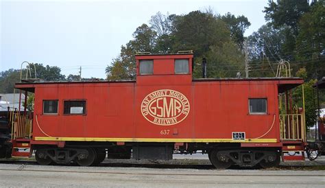 Great Smoky Mountains Railroad Caboose Photograph by rd Erickson