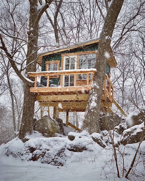 Cozy West Virginia Treehouse - Treehouses for Rent in Shepherdstown