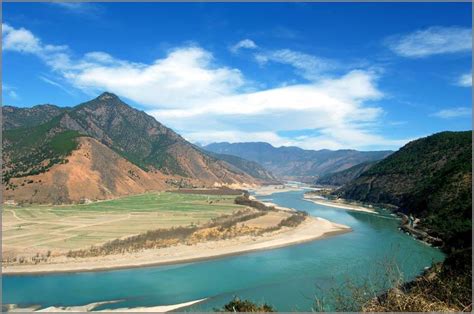 First Bend Of Yangtze River China Trekking Guide Route Map Photo