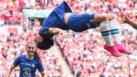 Sam Kerr Secures Fa Cup Glory For Chelsea As Manchester United Are