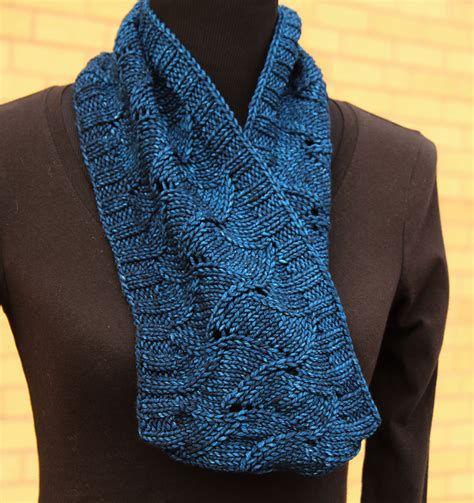 Ravelry Starry Night Cowl Pattern By Tamara Moots