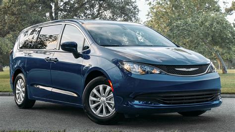 2020 Chrysler Voyager Is A New Lower Cost Minivan Consumer Reports