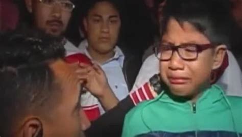 Niño Llora Desconsoladamente Tras La Derrota De Perú [video] Redes