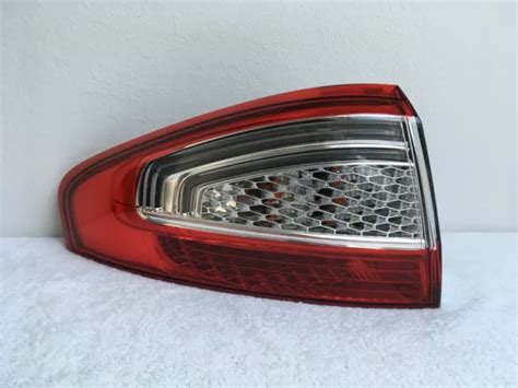 FORD MONDEO MK4 Soude Feu de Lumière Arrière à Gauche LED BS71 13405 C