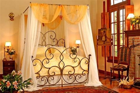 Fantastically Hot Wrought Iron Bedroom Furniture Iron Canopy Bed Wrought Iron Bed Frames