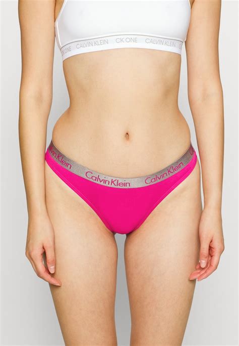 Calvin Klein Underwear Thong Thong Very Berry Purple Zalando