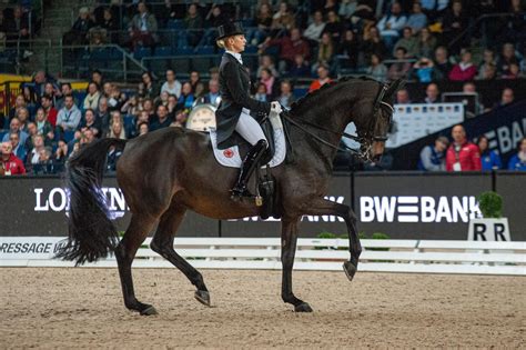 Jessica Von Bredow Werndl Tanzt Mit Tsf Dalera Bb Zum Sieg In Der Fei