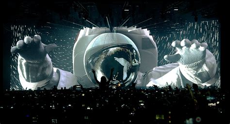 CAA Signs Eric Prydz To Bring Holosphere To The US - EDMTunes