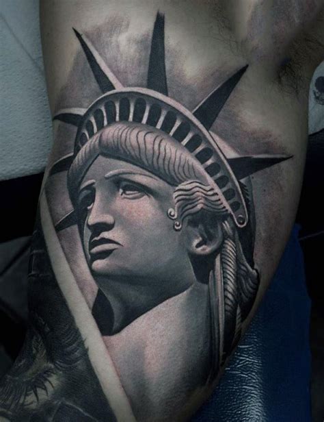 82 Tatuajes De La Estatua De La Libertad Con El Significado