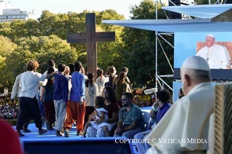 Viaggio Apostolico In Portogallo Via Crucis Con I Giovani Attivit