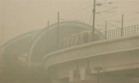 Delhi Remains Gas Chamber With Aqi In Severe Category