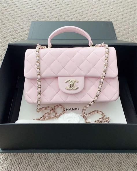 Pretty Bags Cute Bags Pink Chanel Bag Luxury Bags Collection Dior