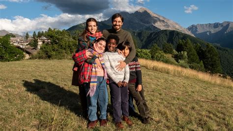 Noi Trama Cast E Personaggi Tv Sorrisi E Canzoni