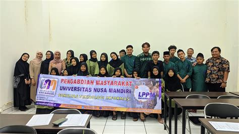 Dosen Universitas Nusa Mandiri Beri Workshop Pemanfaatan Kecerdasaan